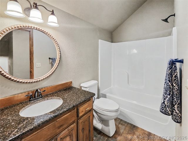 29498 S Timberline Drive, Park Hill, OK 74451