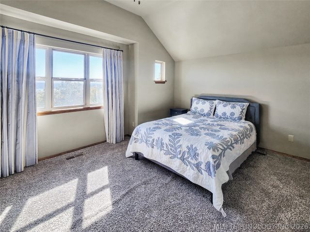 29498 S Timberline Drive, Park Hill, OK 74451