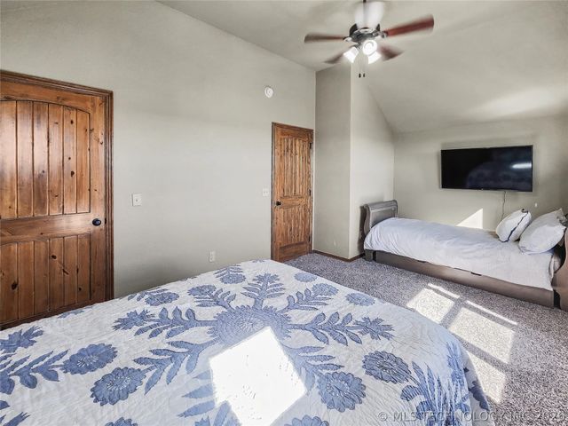 29498 S Timberline Drive, Park Hill, OK 74451