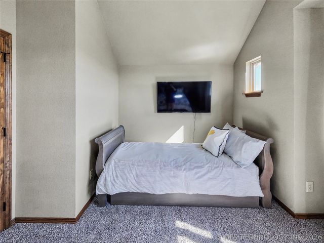 29498 S Timberline Drive, Park Hill, OK 74451