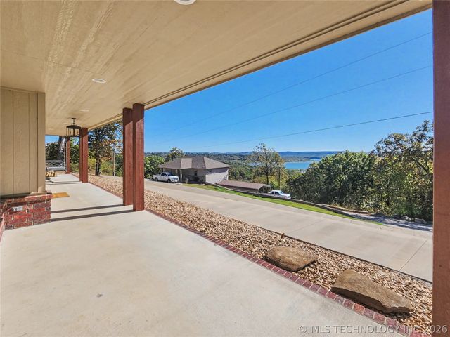 29498 S Timberline Drive, Park Hill, OK 74451