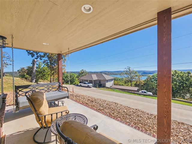 29498 S Timberline Drive, Park Hill, OK 74451