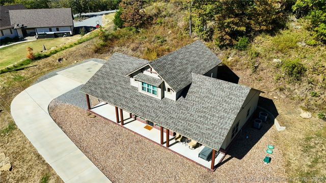 29498 S Timberline Drive, Park Hill, OK 74451