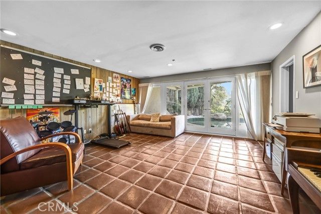 3830 Buena Park Drive, Studio City (los Angeles), CA 91604