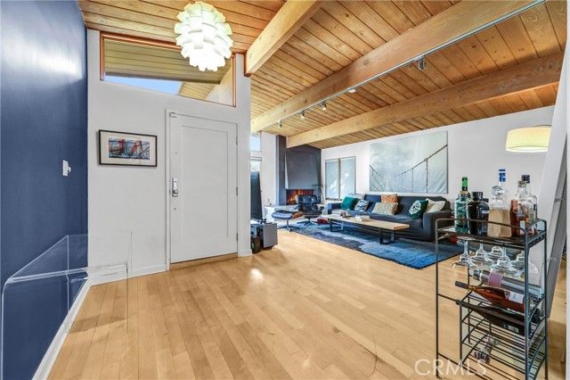 3830 Buena Park Drive, Studio City (los Angeles), CA 91604