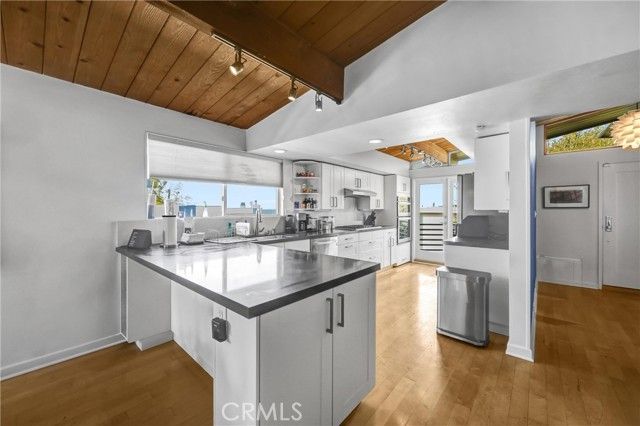 3830 Buena Park Drive, Studio City (los Angeles), CA 91604