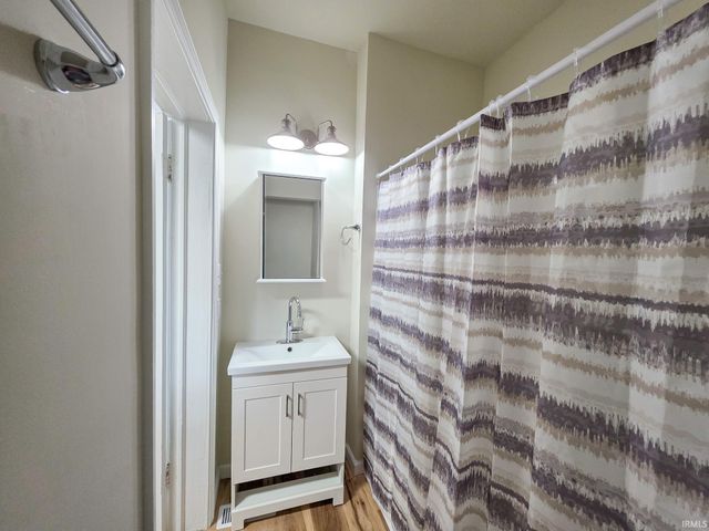 606 James Street, Elkhart, IN 46516