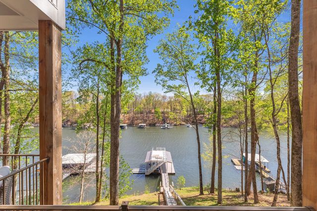 1376 Old Mansford Rd, Winchester, TN 37398