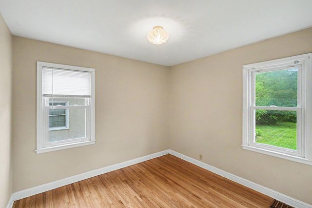 3600 Noble Avenue N, Robbinsdale, MN 55422