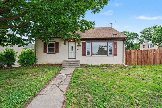 3600 Noble Avenue N, Robbinsdale, MN 55422