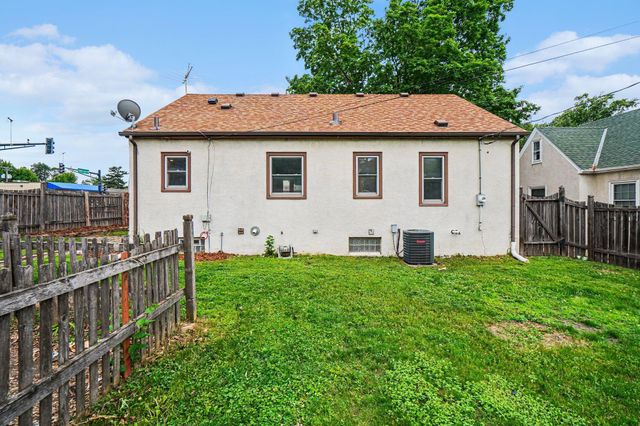 3600 Noble Avenue N, Robbinsdale, MN 55422