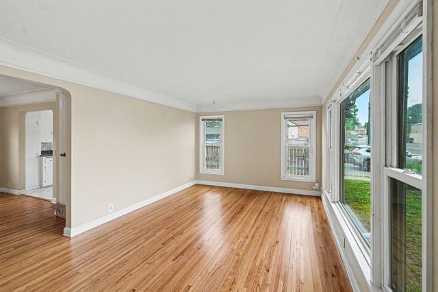 3600 Noble Avenue N, Robbinsdale, MN 55422
