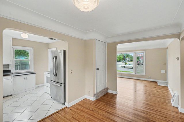 3600 Noble Avenue N, Robbinsdale, MN 55422