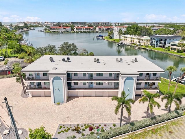 11901 LAGOON LANE 202, Treasure Island, FL 33706