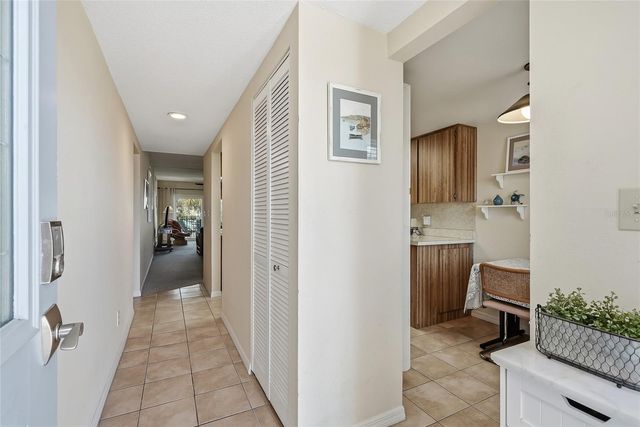 11901 LAGOON LANE 202, Treasure Island, FL 33706