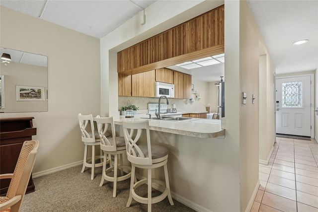 11901 LAGOON LANE 202, Treasure Island, FL 33706