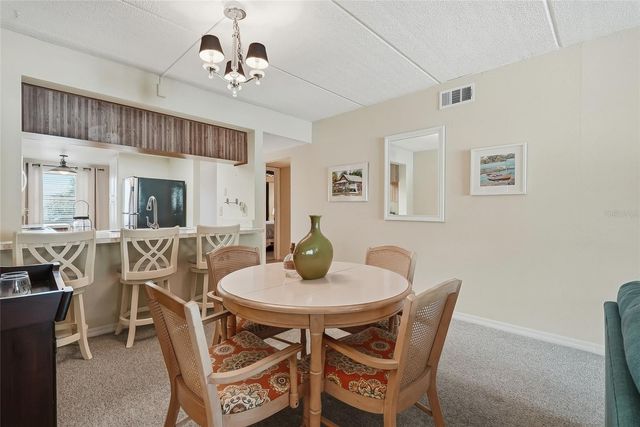 11901 LAGOON LANE 202, Treasure Island, FL 33706