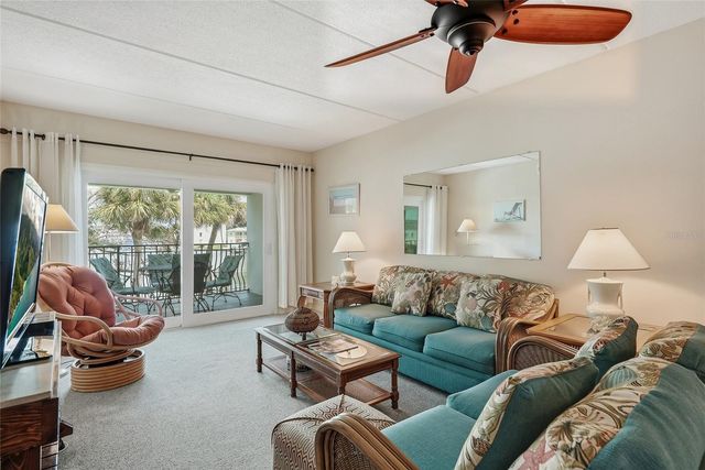 11901 LAGOON LANE 202, Treasure Island, FL 33706