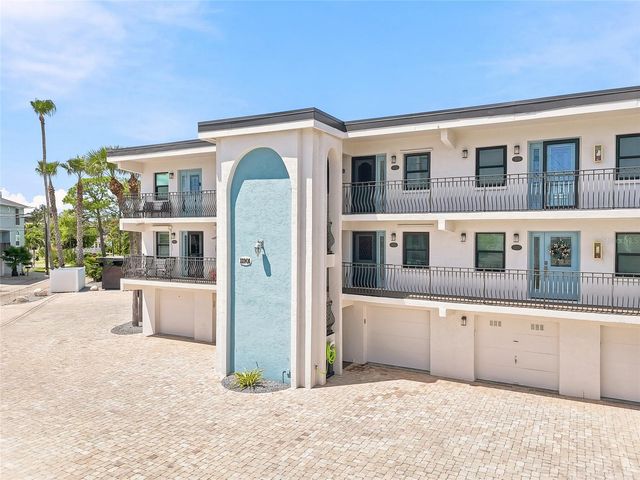 11901 LAGOON LANE 202, Treasure Island, FL 33706