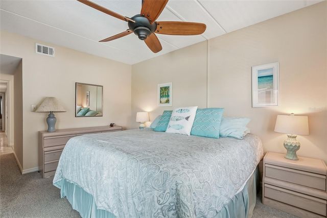 11901 LAGOON LANE 202, Treasure Island, FL 33706