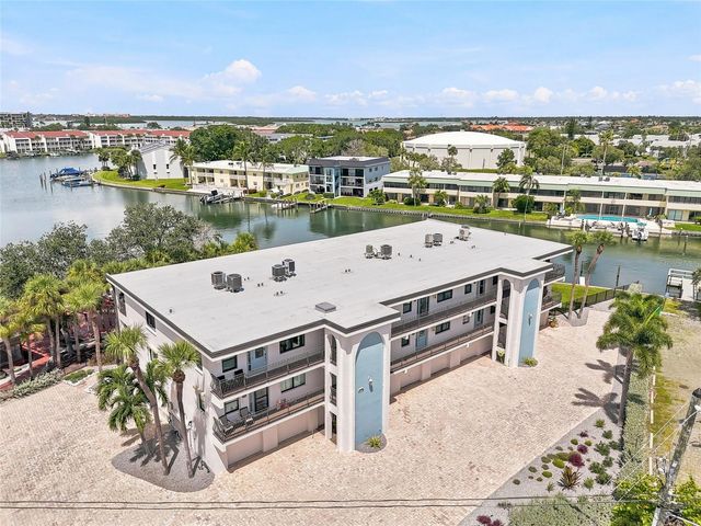 11901 LAGOON LANE 202, Treasure Island, FL 33706