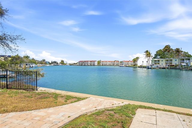 11901 LAGOON LANE 202, Treasure Island, FL 33706