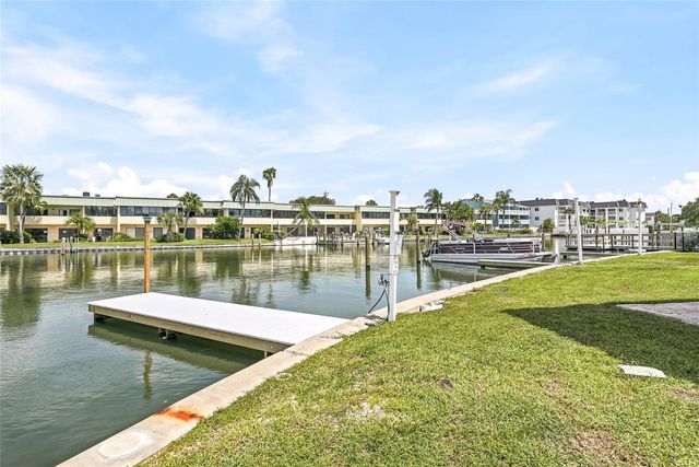 11901 LAGOON LANE 202, Treasure Island, FL 33706