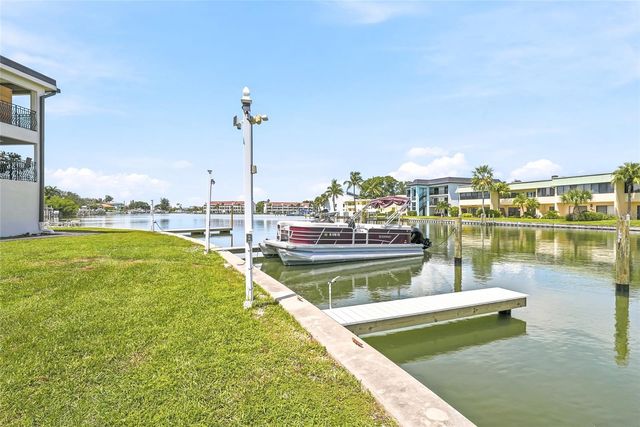 11901 LAGOON LANE 202, Treasure Island, FL 33706