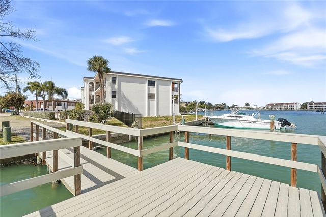 11901 LAGOON LANE 202, Treasure Island, FL 33706