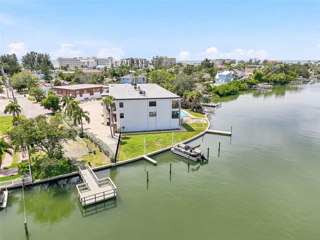 11901 LAGOON LANE 202, Treasure Island, FL 33706
