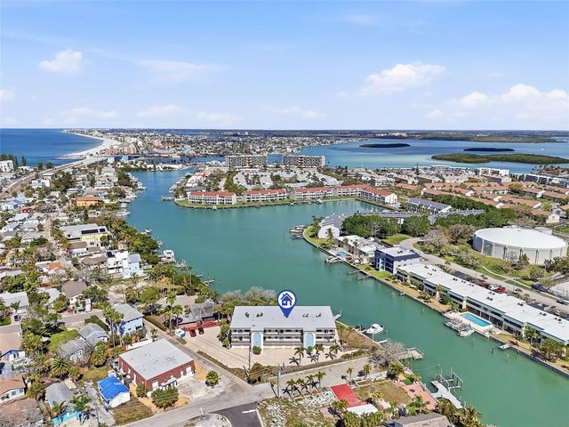 11901 LAGOON LANE 202, Treasure Island, FL 33706