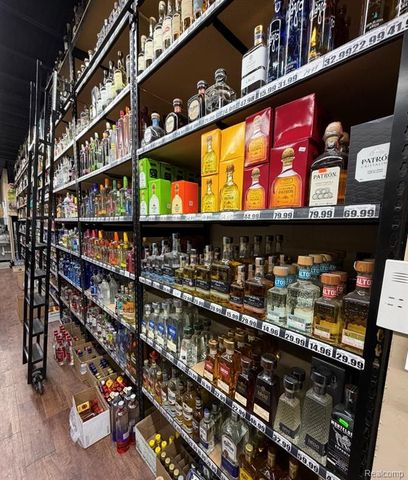 16830 E Warren Avenue, Detroit, MI 48224