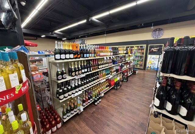 16830 E Warren Avenue, Detroit, MI 48224