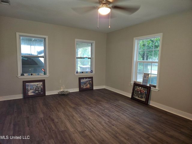 2548 Bryn Mawr Avenue, Biloxi, MS 39531