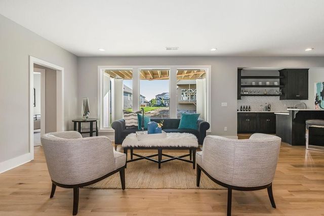 2453 W 175th Place, Overland Park, KS 66085