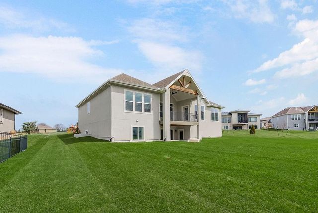 2453 W 175th Place, Overland Park, KS 66085