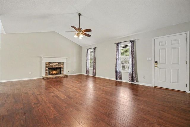 363 Oak Glen Drive, Dallas, GA 30132