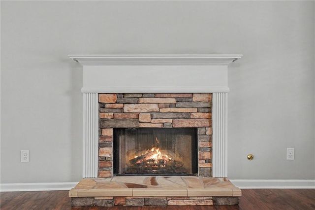 363 Oak Glen Drive, Dallas, GA 30132