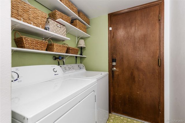 5657 S Oak Street, Littleton, CO 80127