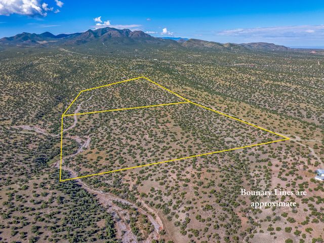 95 Grenfell Ranch, Cerrillos, NM 87010
