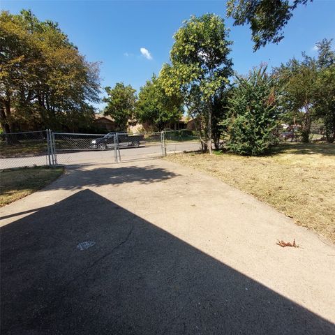 1253 Willow Glen Drive, Dallas, TX 75232