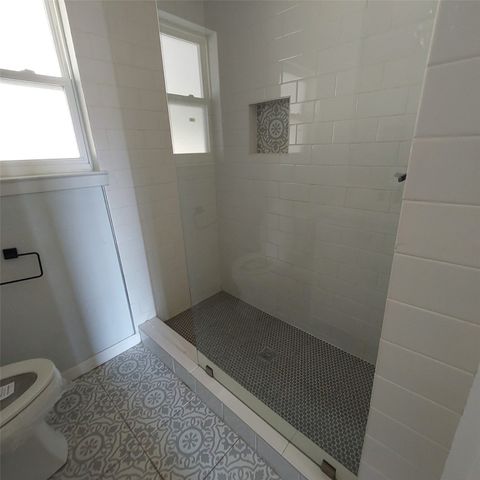 1253 Willow Glen Drive, Dallas, TX 75232