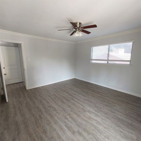1253 Willow Glen Drive, Dallas, TX 75232