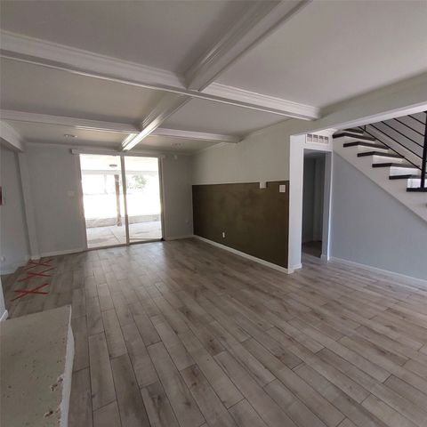 1253 Willow Glen Drive, Dallas, TX 75232