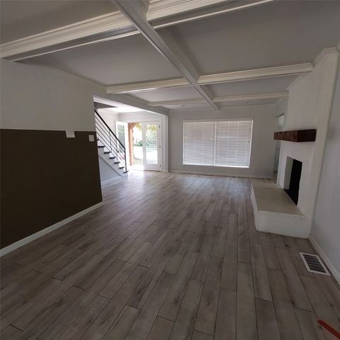 1253 Willow Glen Drive, Dallas, TX 75232
