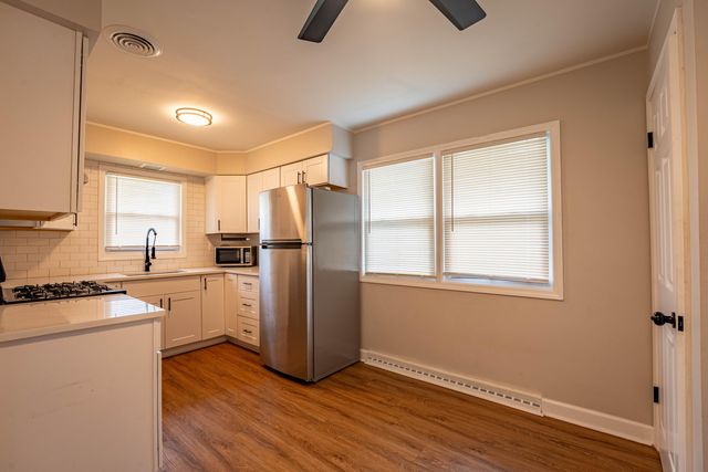 7142 Colorado Avenue, Hammond, IN 46323