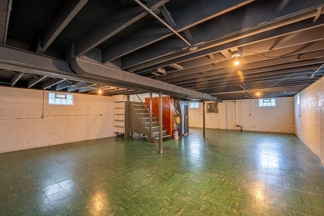 7142 Colorado Avenue, Hammond, IN 46323