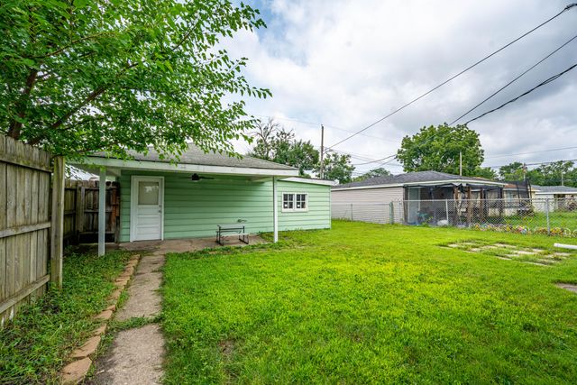7142 Colorado Avenue, Hammond, IN 46323