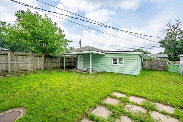 7142 Colorado Avenue, Hammond, IN 46323