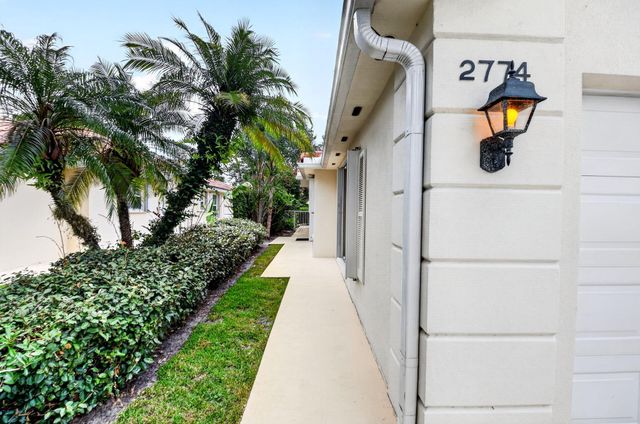 2774 Livingston Lane, West Palm Beach, FL 33411